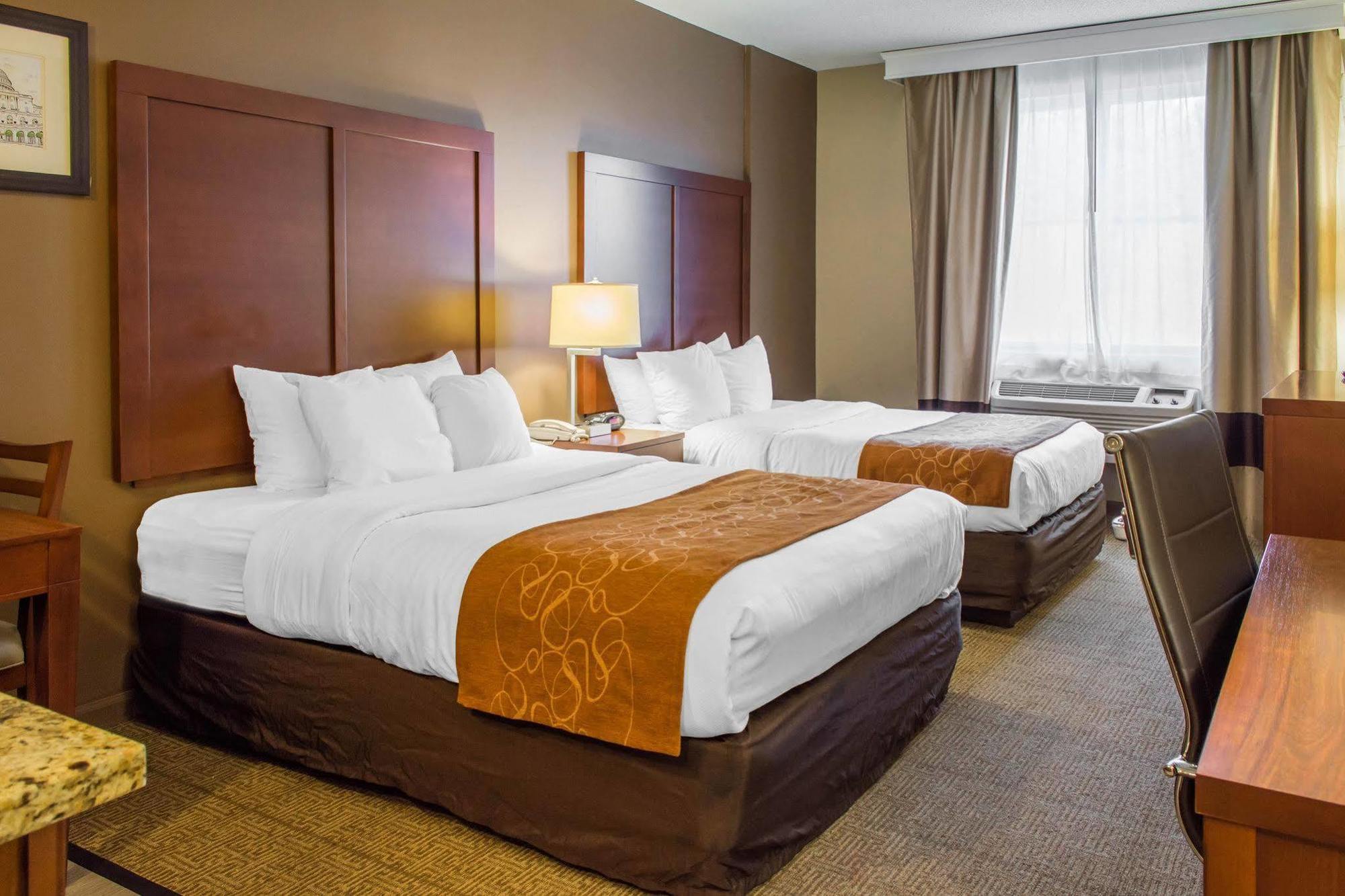 Quality Suites Waldorf Exteriér fotografie